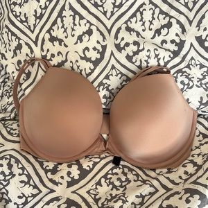 Tan 32DDD push-up bra from Victoria Secret